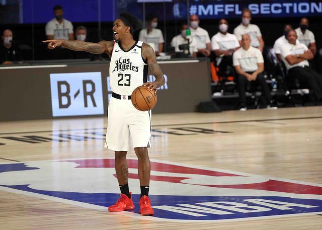 下了坚实的 下了坚实的